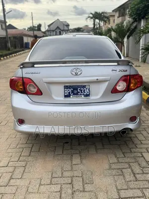 Toyota Corolla XRS 4dr Sedan (2.4L 4cyl 5A) 2010 Silver