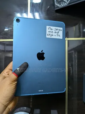 Apple iPad Air (2022) 64 GB Blue