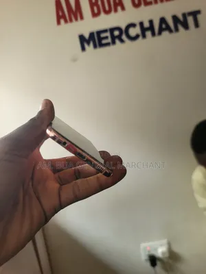 New Samsung Galaxy S10e 128 GB Orange