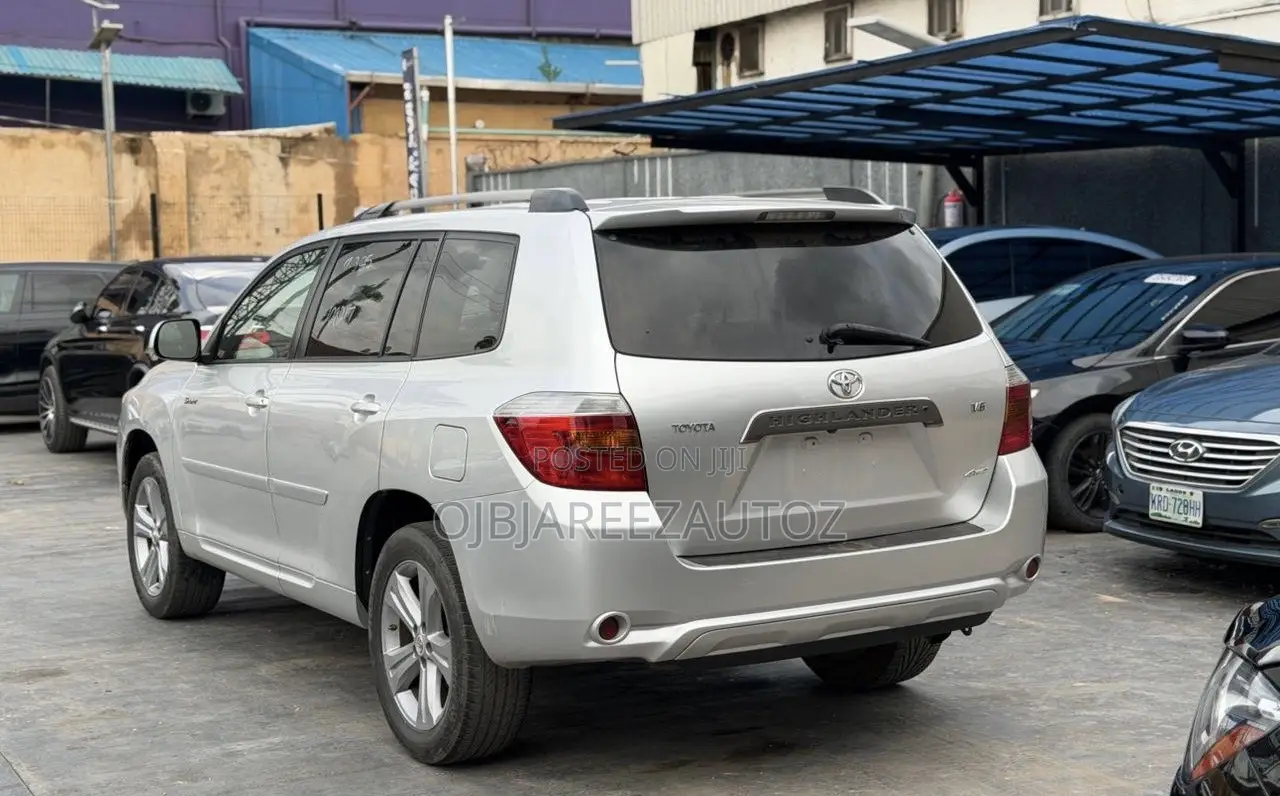 Toyota Highlander 2009 Silver
