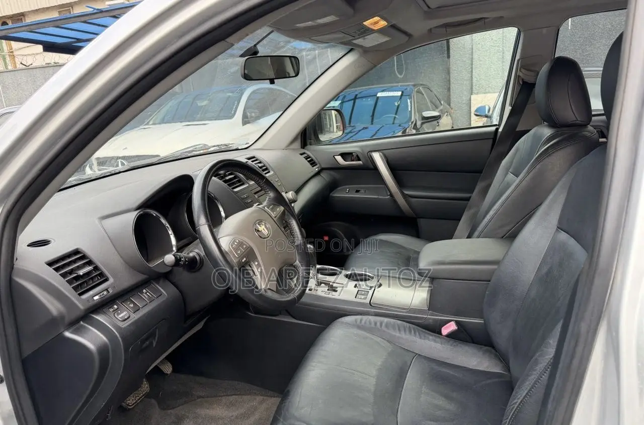 Toyota Highlander 2009 Silver