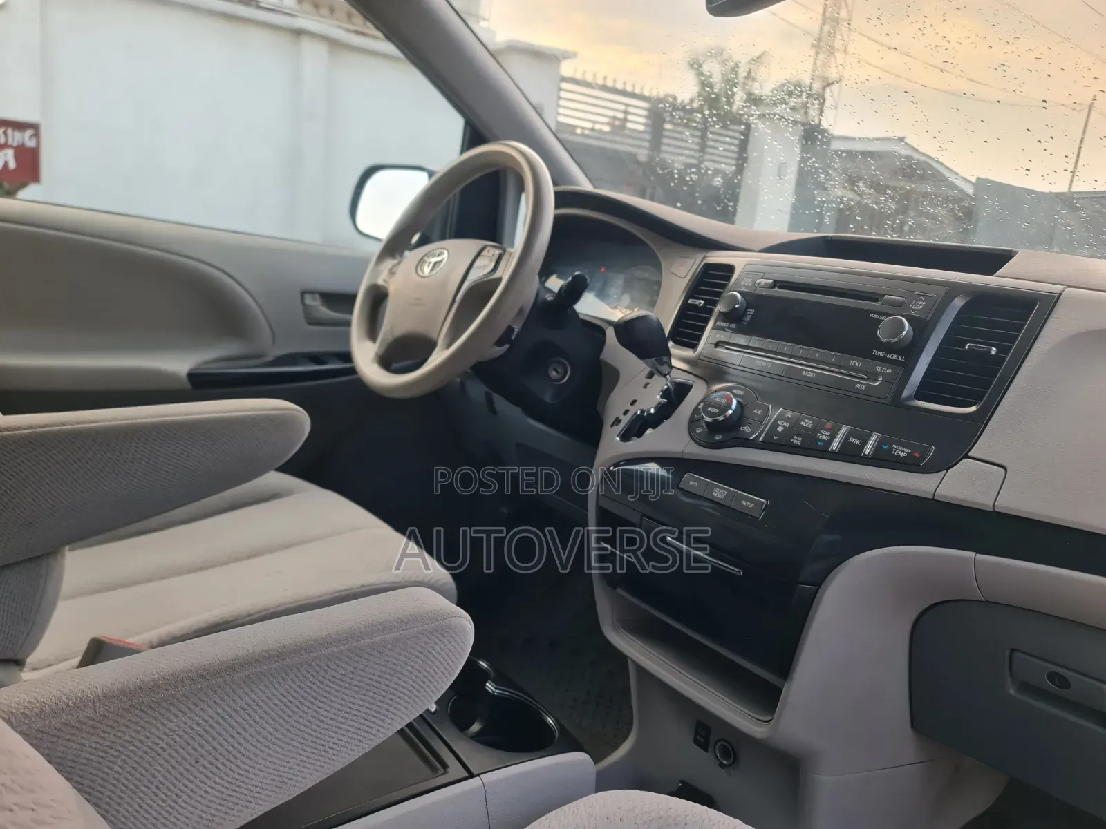 Toyota Sienna 2014 Black