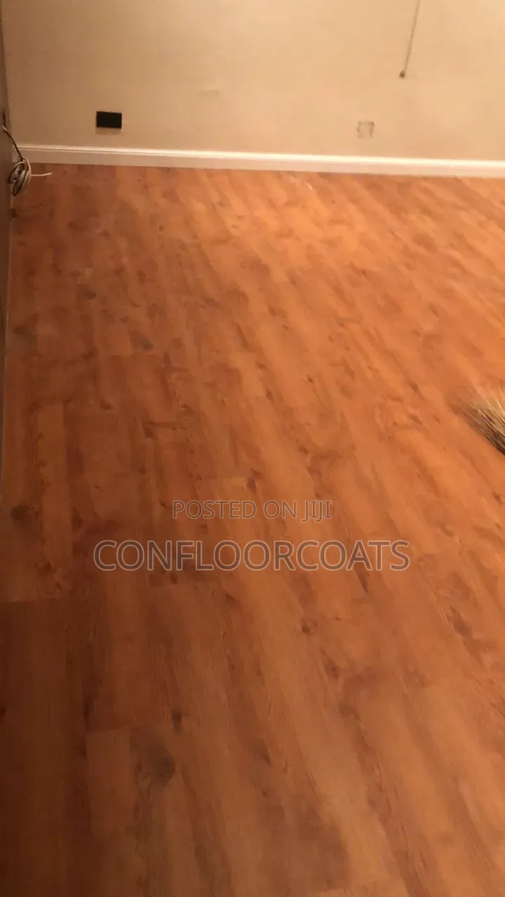 Wooden Laminated Floor / SPC