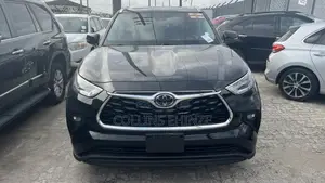 Toyota Highlander Limited 2021 Black