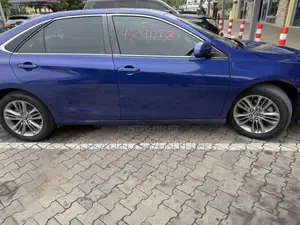 Toyota Camry 2016 Blue