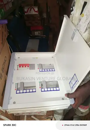 Haus Strom Distribution Board D4 Phase
