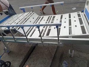 Double Crank Hospital Bed With Drip Stand