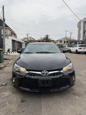 Toyota Camry SE 4dr Sedan (2.5L 4cyl 6A) 2016 Black