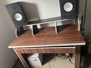 Studio Table