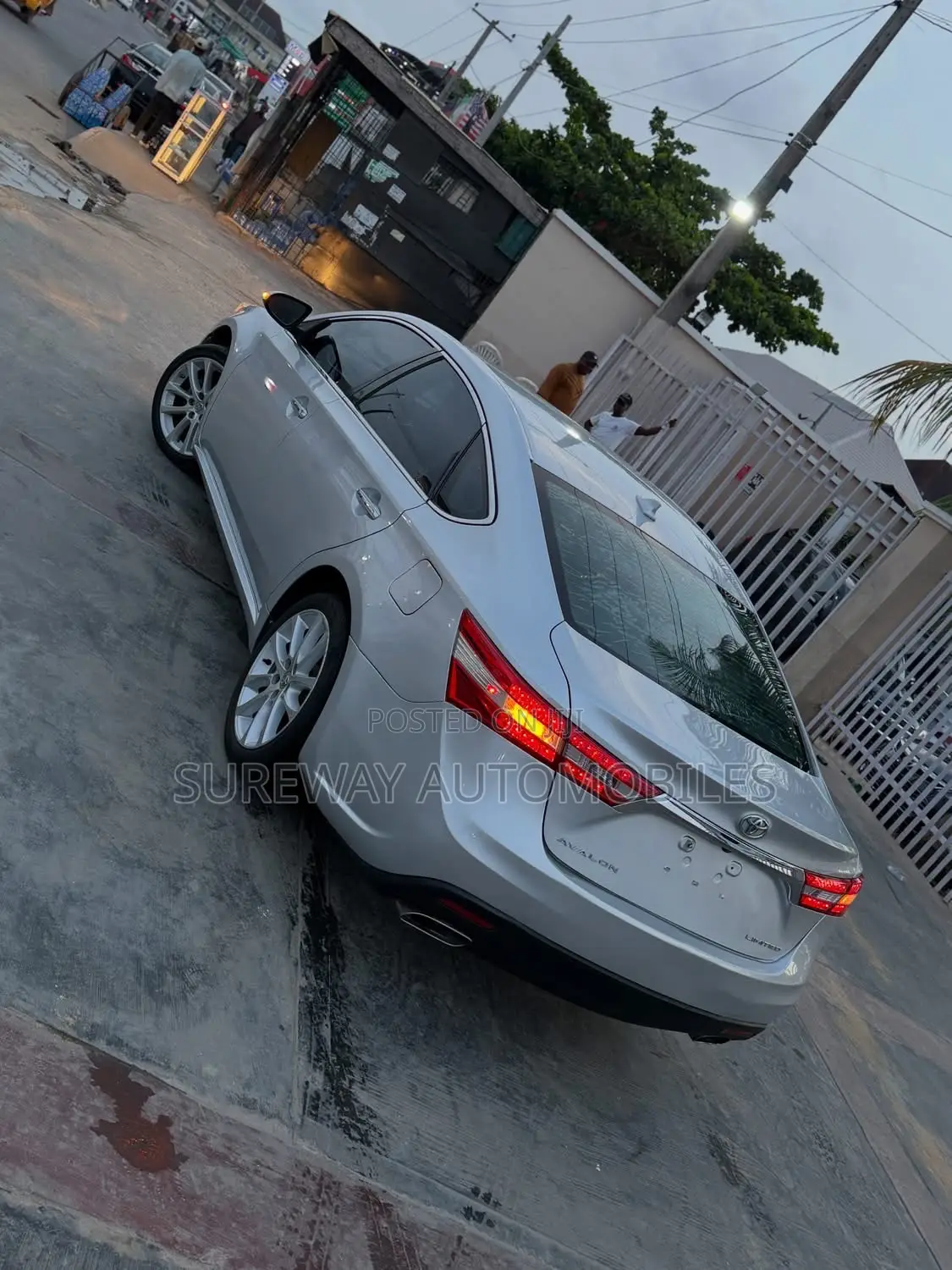 Toyota Avalon 2014 White