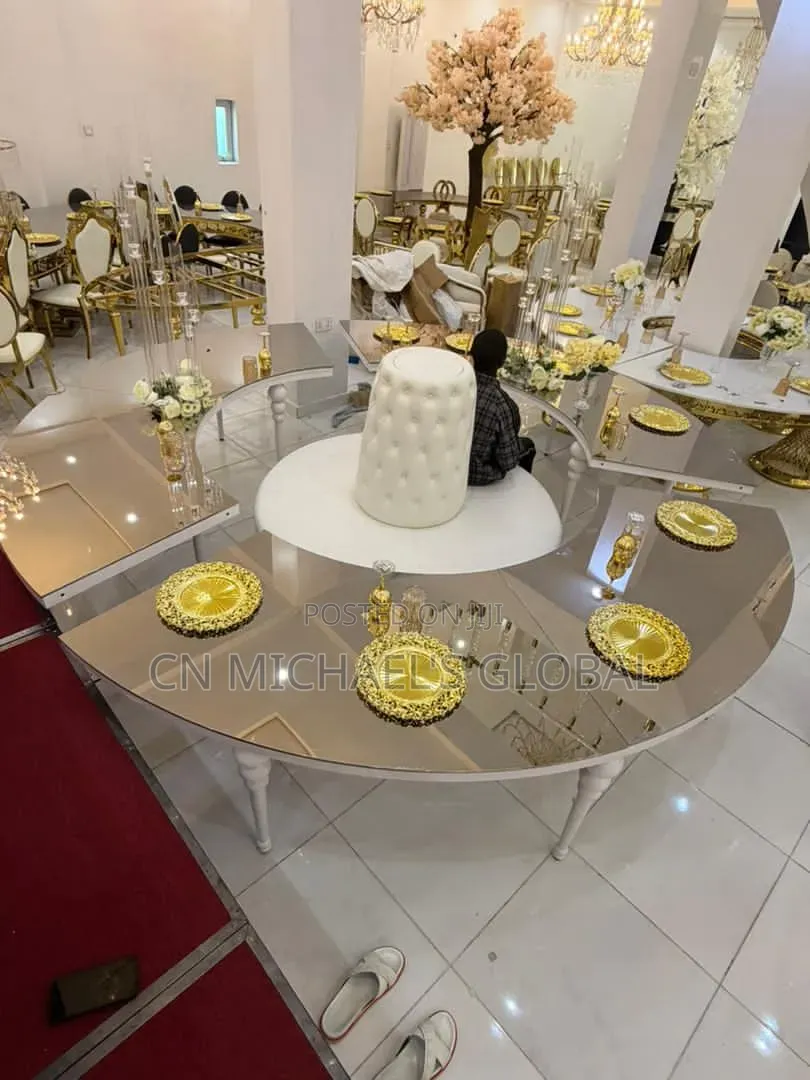 Luxury Vip Table With Sofa