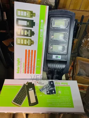 Original 3 Eyes All in Solar Street Light With Arm Pole