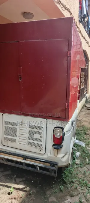 Tricycle 2015 Red