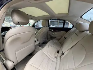 Mercedes-Benz C300 Luxury 4dr AWD 4Matic Sedan (2.0L 4cyl 7A) 2015 Blue