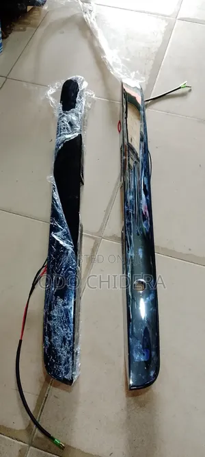 Booth Chrome Hiace