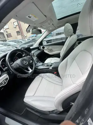 Mercedes-Benz C300 Luxury 4dr AWD 4Matic Sedan (2.0L 4cyl 7A) 2015 Gray