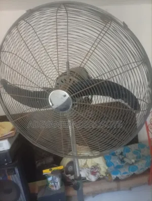 High Capacity Rotating Standing Fan