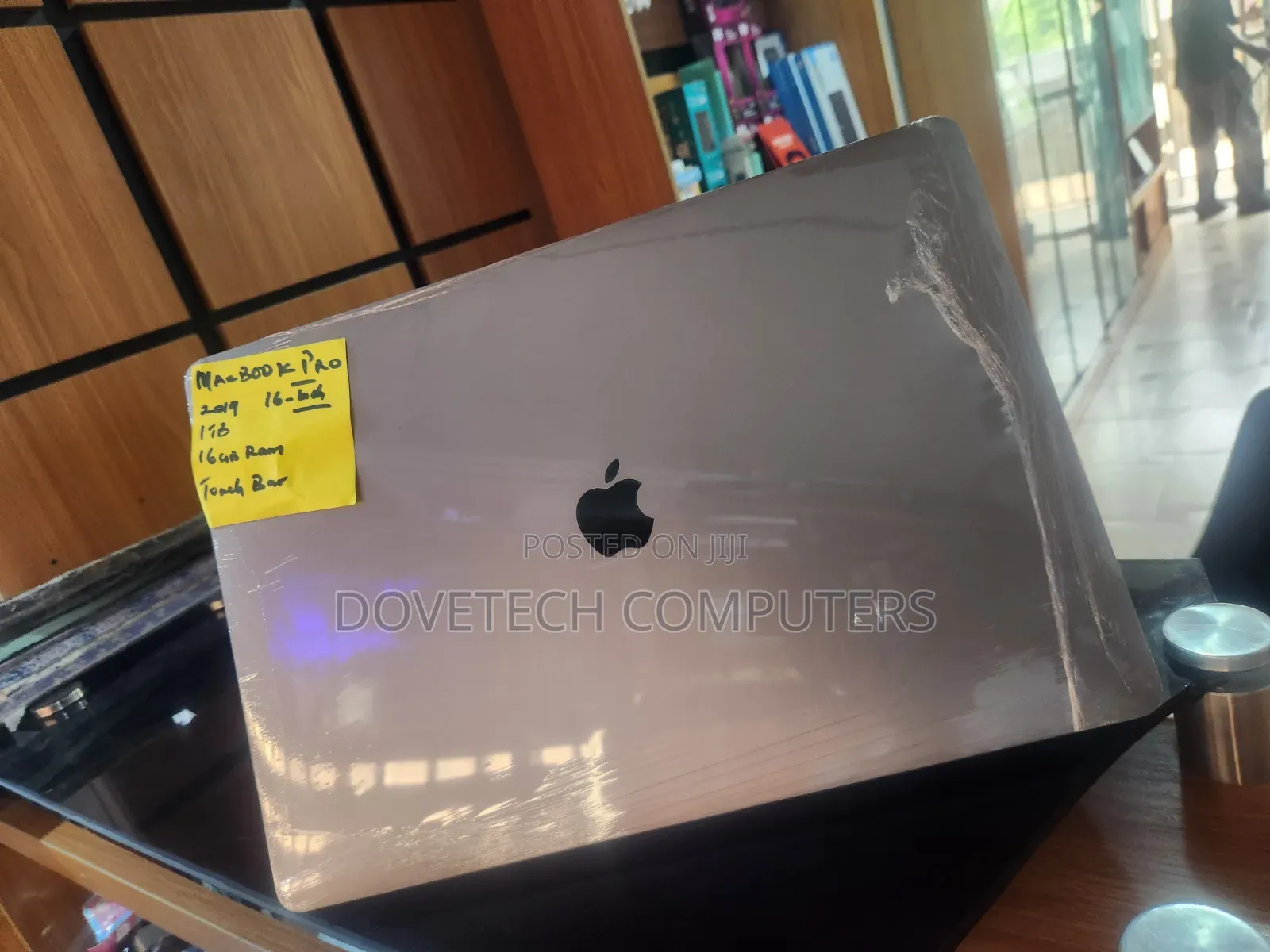 Laptop Apple MacBook Pro 2019 16GB Intel Core i7 SSD 1T