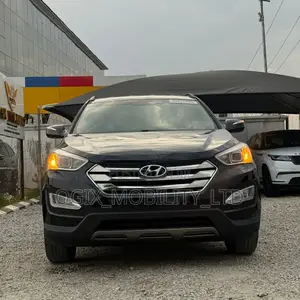 Hyundai Santa Fe 2014 Black