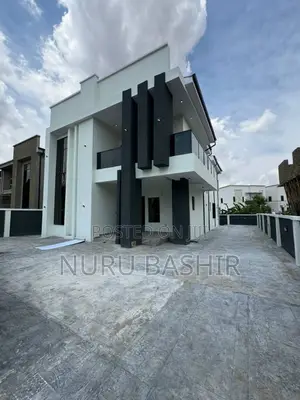 4bdrm Duplex in Carlton Gate Estate, Akobo for sale