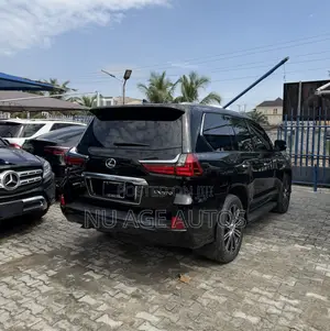 Lexus LX 570 AWD 2020 Black