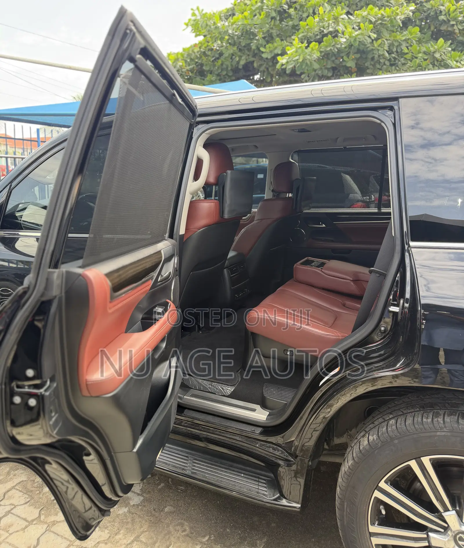 Lexus LX 570 AWD 2020 Black