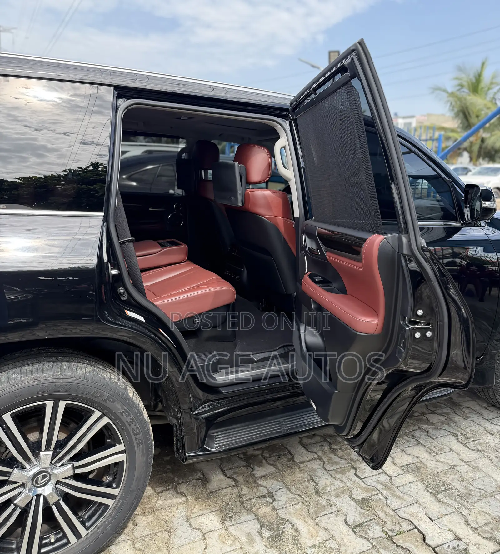 Lexus LX 570 AWD 2020 Black