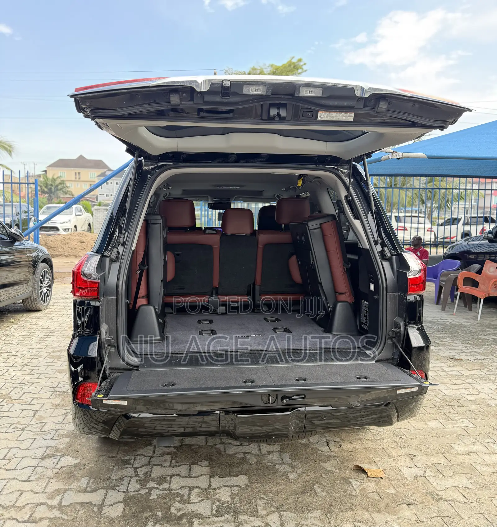Lexus LX 570 AWD 2020 Black