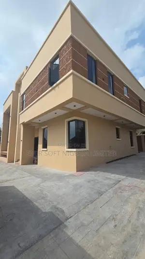 4bdrm Duplex in Carlton Gate Estate, Akobo for sale