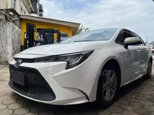 Toyota Corolla 2021 White