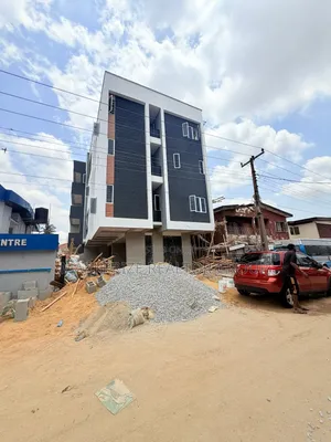 2bdrm Apartment in Ikeja Lagos for sale