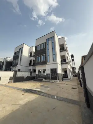 3bdrm Duplex in Akobo for sale