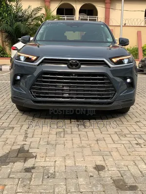Toyota Grand Highlander Platinum AWD 2024 Blue