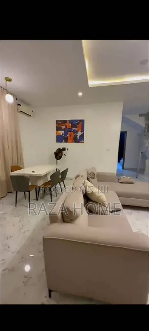 Weekly Shared Apartments Available