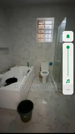 Weekly Shared Apartments Available