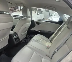 Toyota Avalon XLE Premium FWD Sedan (3.6L 6cyl 6A) 2016 Black
