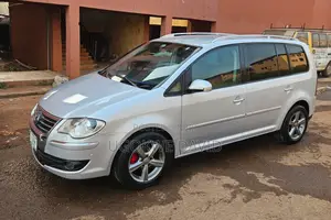 Volkswagen Touran 2010 Silver