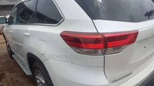 Toyota Highlander Limited Platinum 4x4 V6 (3.5L 6cyl 8A) 2018 White