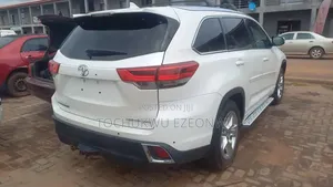 Toyota Highlander Limited Platinum 4x4 V6 (3.5L 6cyl 8A) 2018 White