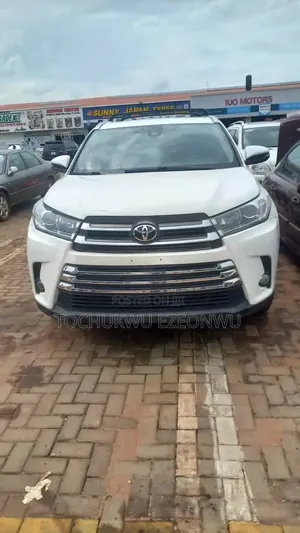 Toyota Highlander Limited Platinum 4x4 V6 (3.5L 6cyl 8A) 2018 White