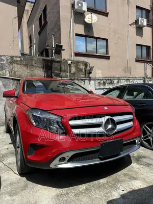 Mercedes-Benz GLA 250 2015 Red