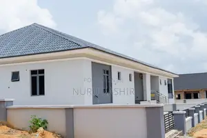 2bdrm Bungalow in Fort Court Estate, Akala Express for sale