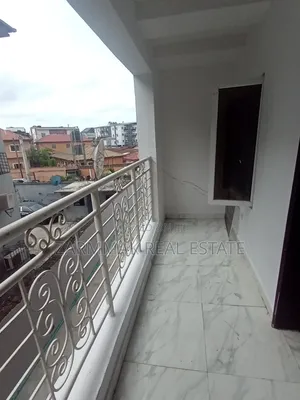 2bdrm Apartment in Agungi for rent