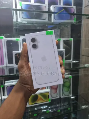 New Apple iPhone 16 Plus 128 GB White