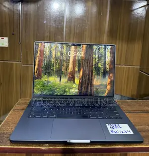 Apple MacBook Pro 2023 M3 Pro 14-inch 18GB Apple M3 Pro SSD 512GB