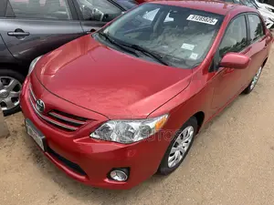 Toyota Corolla LE 4dr Sedan (1.8L 4cyl 4A) 2013 Red
