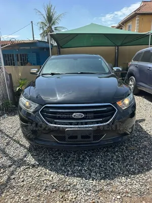 Ford Taurus 4dr Sedan 2016 Black