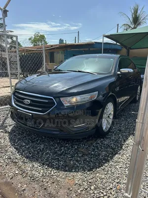 Ford Taurus 4dr Sedan 2016 Black