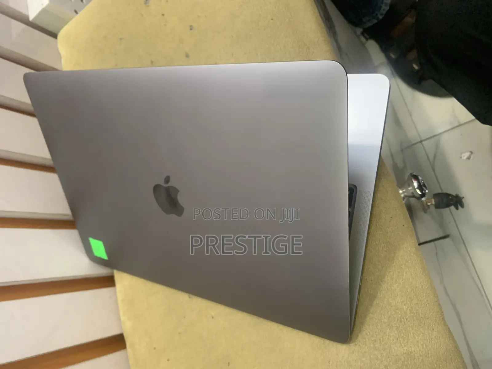 Laptop Apple MacBook Pro 2020 32GB Intel Core i7 SSD 512GB