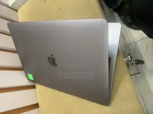 Laptop Apple MacBook Pro 2020 32GB Intel Core i7 SSD 512GB